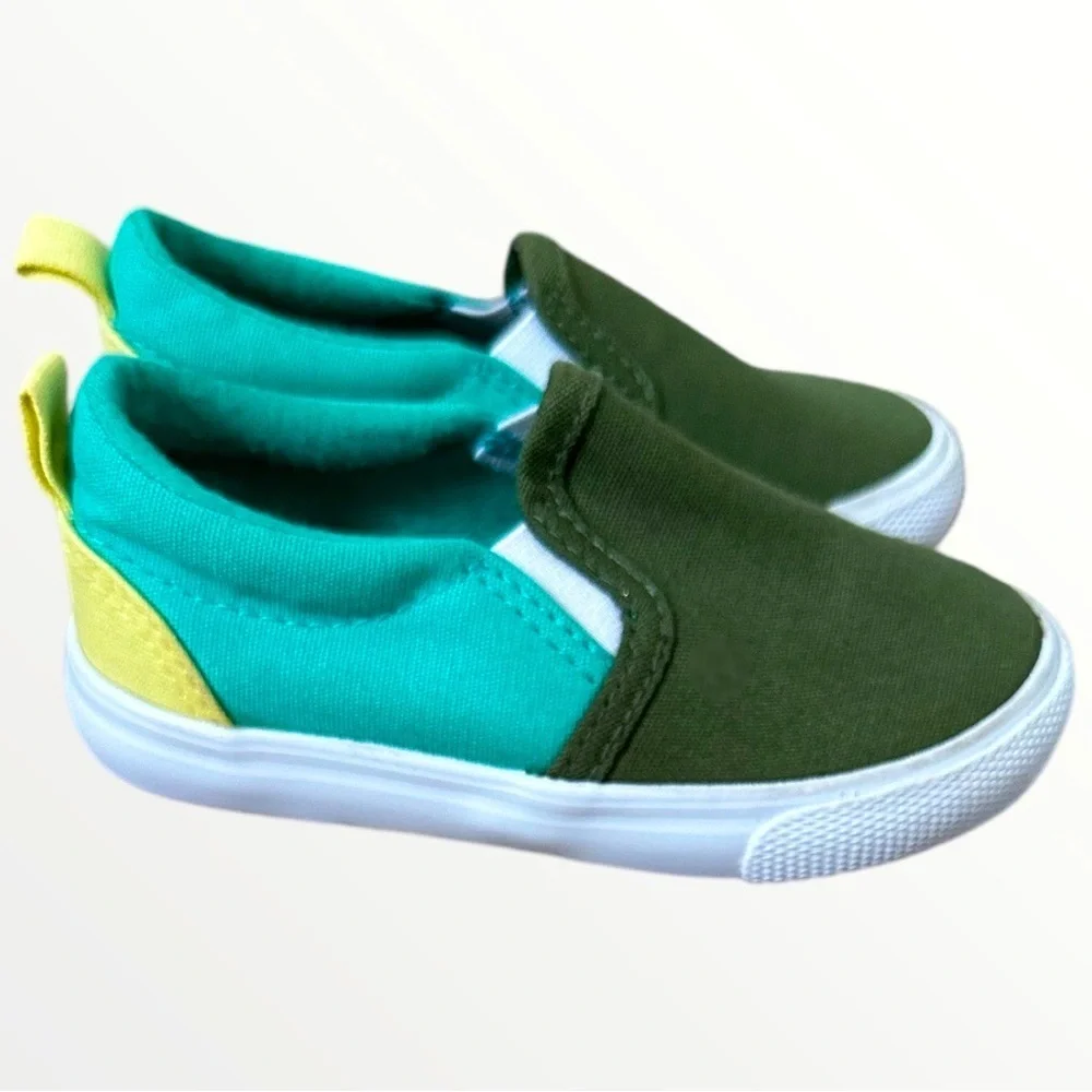 Toddlers' Barron Slip-On Apparel Canvas Sneakers Green - Cat & Jack T Size 6